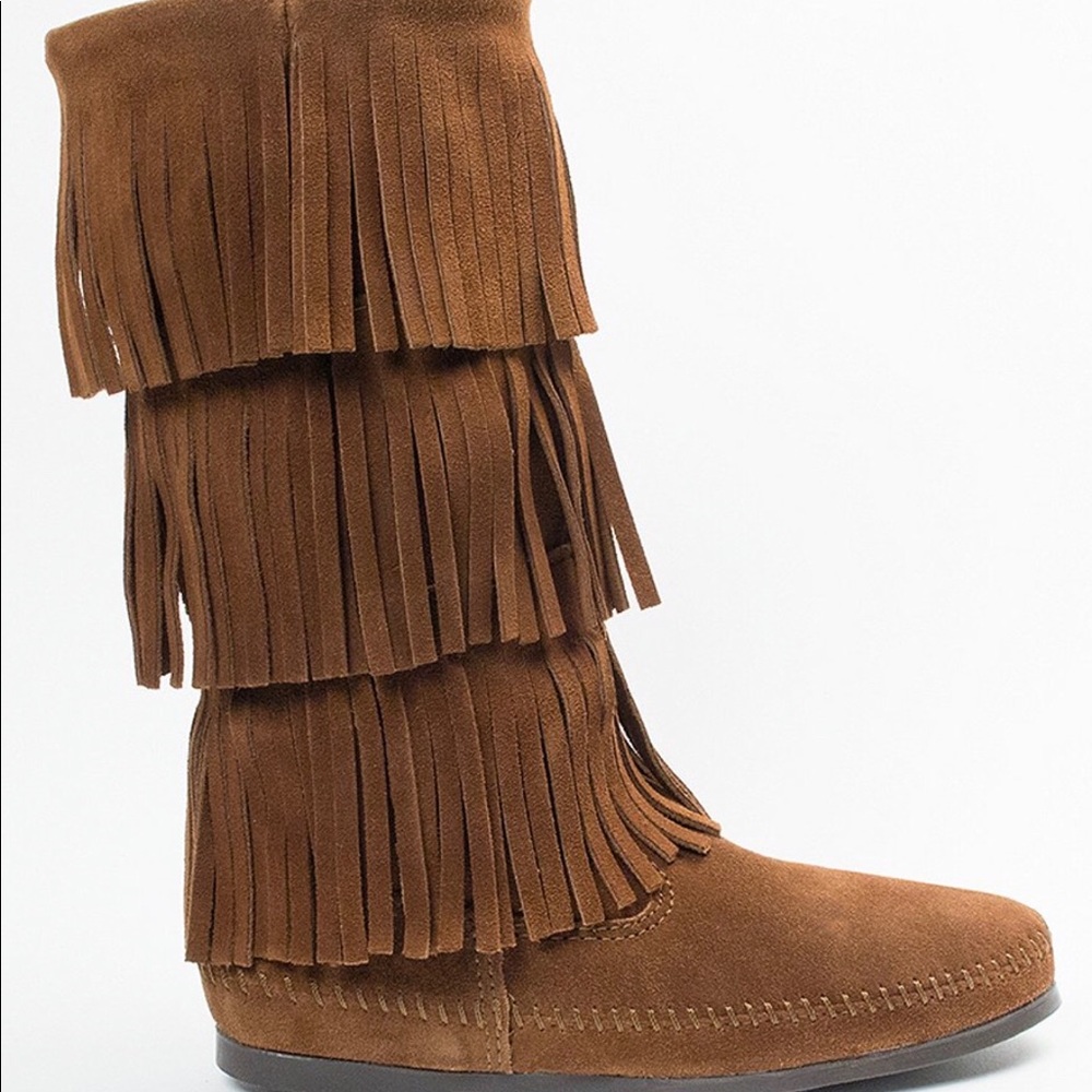 Minnetonka Womens Calf Hi 3-Layer Fringe Boots